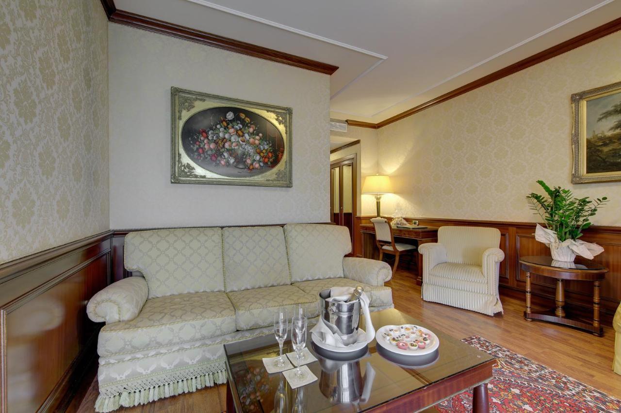Hotel Splendid Бавено Екстериор снимка