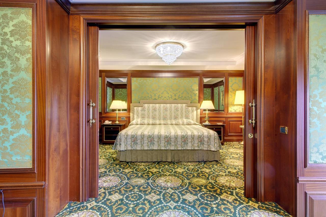 Hotel Splendid Бавено Екстериор снимка