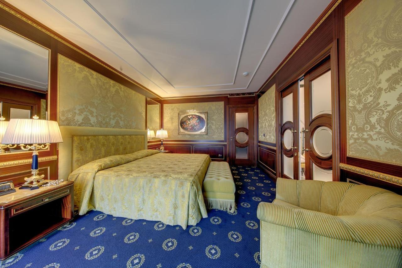 Hotel Splendid Бавено Екстериор снимка